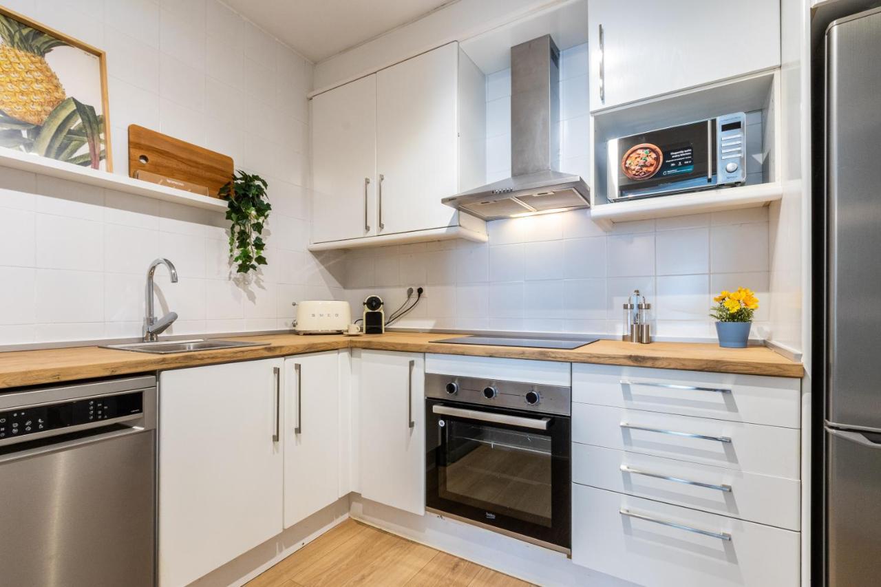 Exclusive Apartments Barcelona 4 Personas Torrella تيراسا المظهر الخارجي الصورة