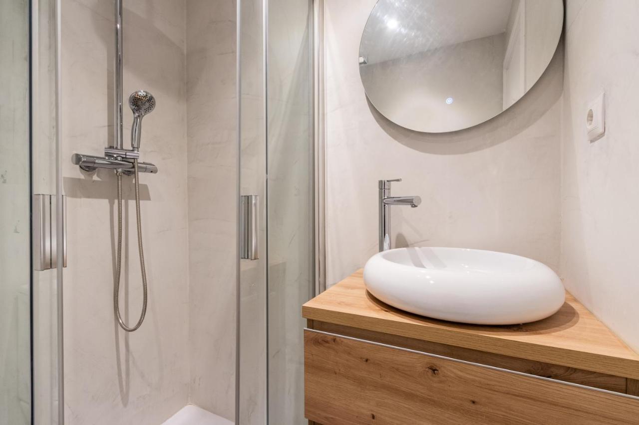 Exclusive Apartments Barcelona 4 Personas Torrella تيراسا المظهر الخارجي الصورة