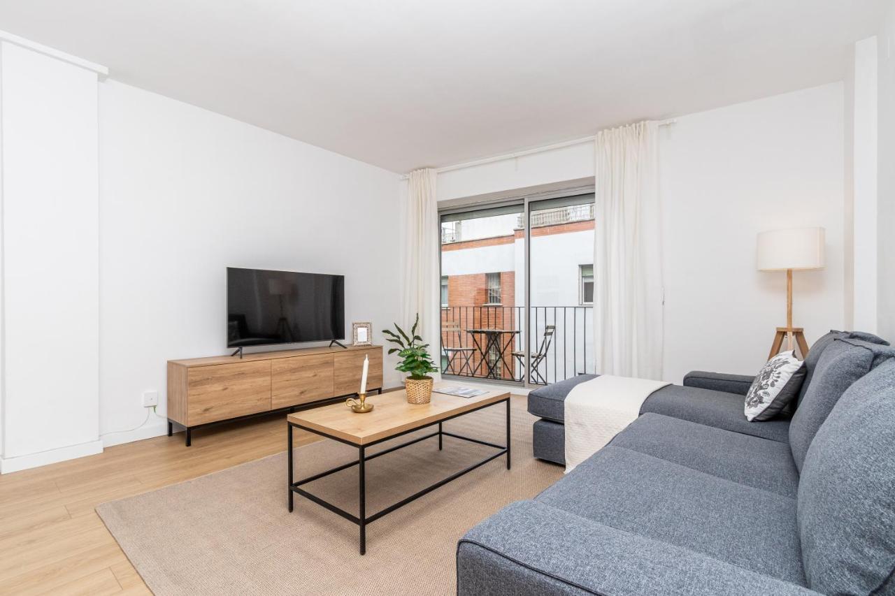 Exclusive Apartments Barcelona 4 Personas Torrella تيراسا المظهر الخارجي الصورة
