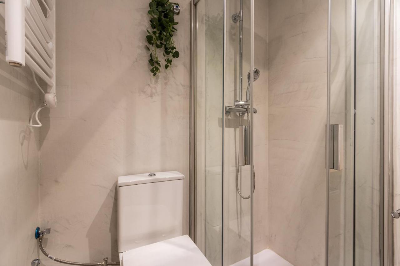 Exclusive Apartments Barcelona 4 Personas Torrella تيراسا المظهر الخارجي الصورة